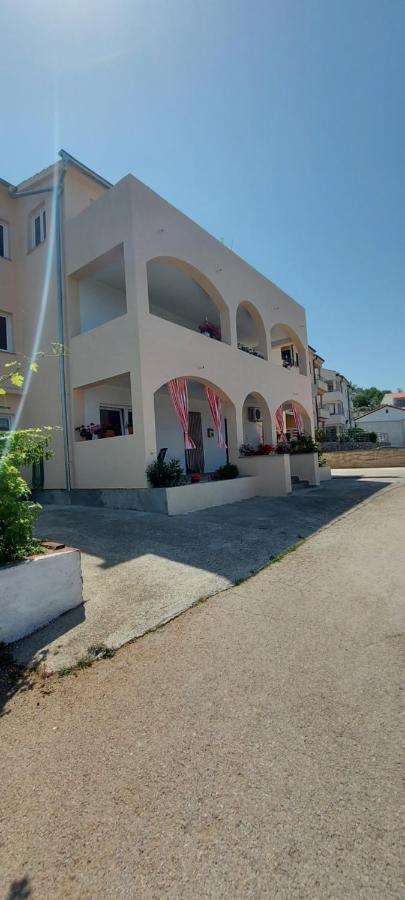 Danijel Hotel Sveti Juraj Bagian luar foto
